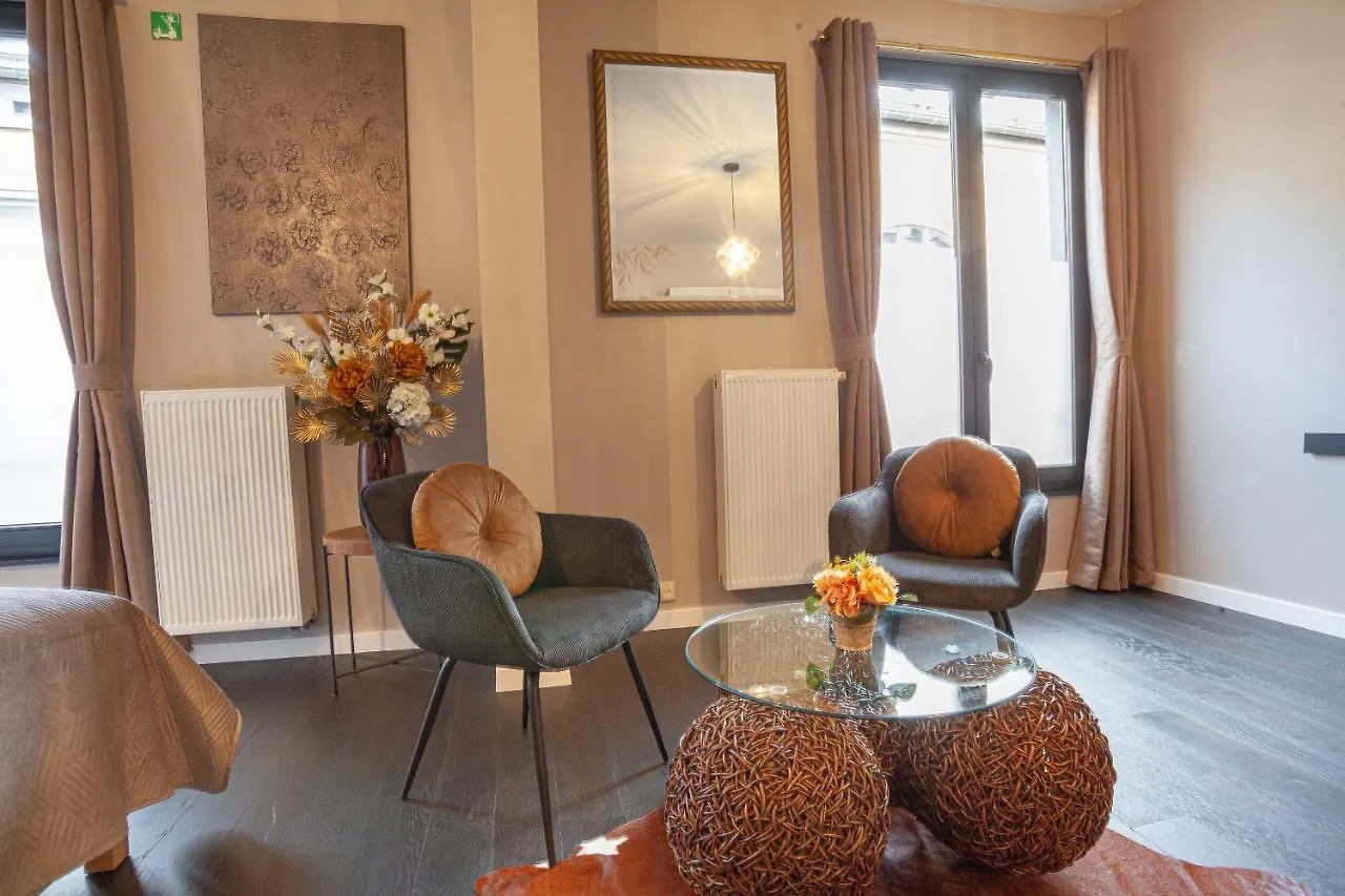 Luxury Suites Royal Antwerpen 0*,